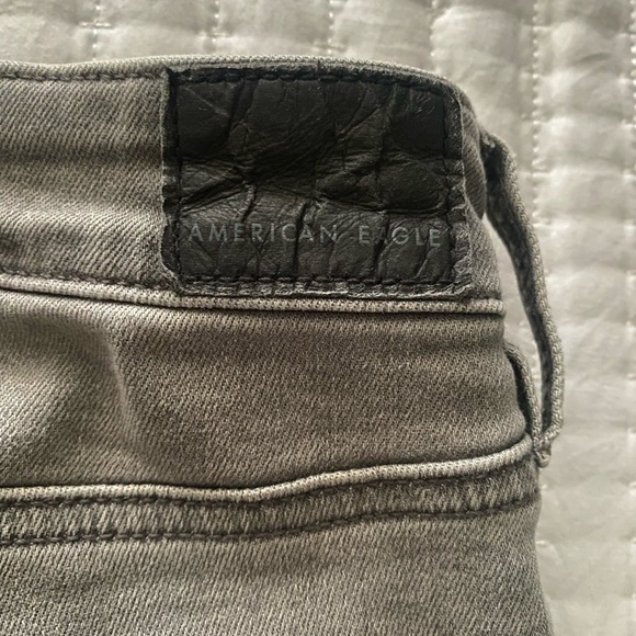 American Eagle ripped jeans - Picture 4 of 5